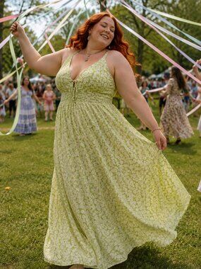 What Lo Wants 3X Green Floral Maxi Dress Boho Cottagecore Smocked Empire Waist